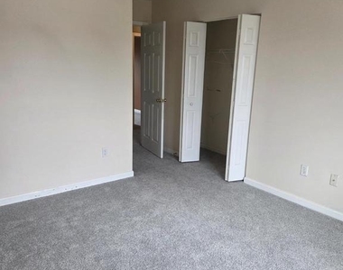 138 Rosie Drive - Photo Thumbnail 11