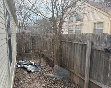 8811-b Pineridge Dr - Photo Thumbnail 9