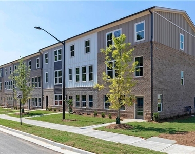 1009 Taylor Court - Photo Thumbnail 1