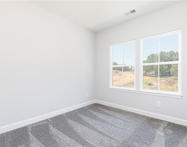 1009 Taylor Court - Photo Thumbnail 23