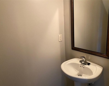 2392 Newbury Oaks Court - Photo Thumbnail 11