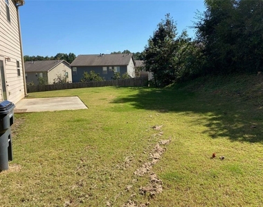 2392 Newbury Oaks Court - Photo Thumbnail 23