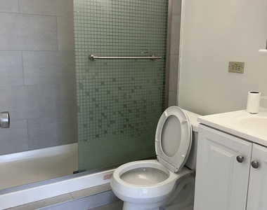 4800 S Chicago Beach Drive - Photo Thumbnail 22