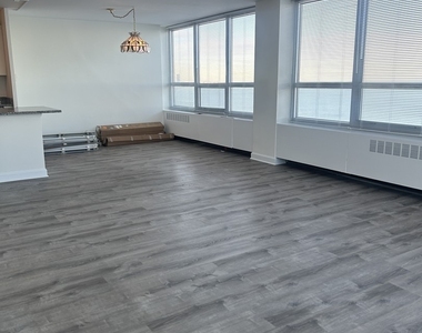 4800 S Chicago Beach Drive - Photo Thumbnail 4