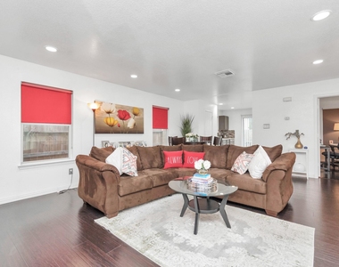 7327 Enchanted Creek Drive - Photo Thumbnail 6