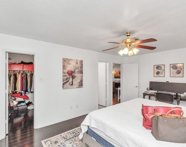 7327 Enchanted Creek Drive - Photo Thumbnail 18