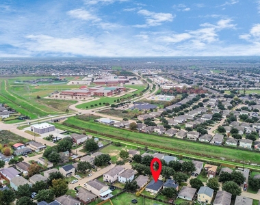 7327 Enchanted Creek Drive - Photo Thumbnail 34