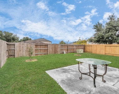 7327 Enchanted Creek Drive - Photo Thumbnail 31