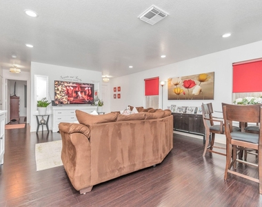 7327 Enchanted Creek Drive - Photo Thumbnail 8