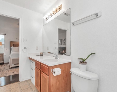 7327 Enchanted Creek Drive - Photo Thumbnail 21