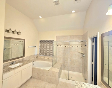 9610 Knights Station Drive - Photo Thumbnail 11