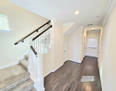 9610 Knights Station Drive - Photo Thumbnail 1