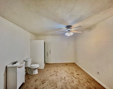 14385 Old Humble Pipeline Road - Photo Thumbnail 9