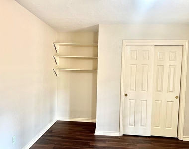 14385 Old Humble Pipeline Road - Photo Thumbnail 5