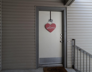 9707 Richmond Avenue - Photo Thumbnail 1