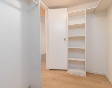 9707 Richmond Avenue - Photo Thumbnail 14