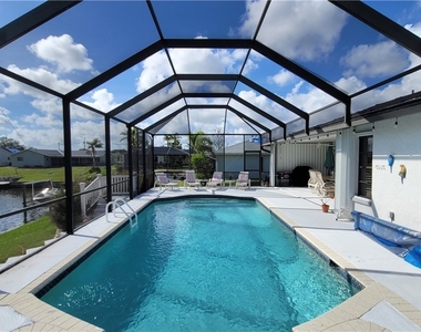 1126 Se 13th Terrace - Photo Thumbnail 1
