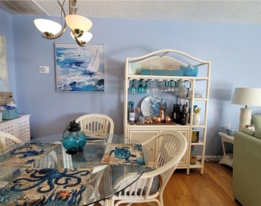 1126 Se 13th Terrace - Photo Thumbnail 8