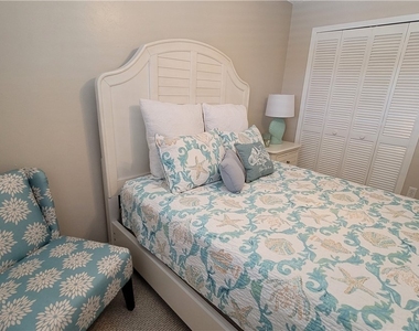 1126 Se 13th Terrace - Photo Thumbnail 19