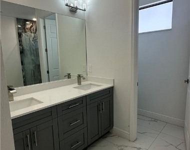 3217 64th Street W - Photo Thumbnail 12
