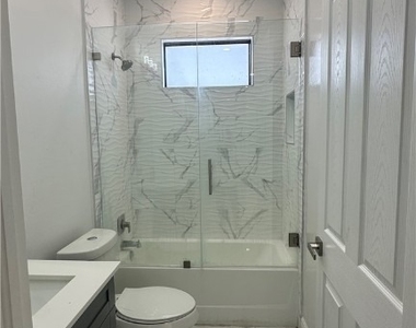 3217 64th Street W - Photo Thumbnail 9