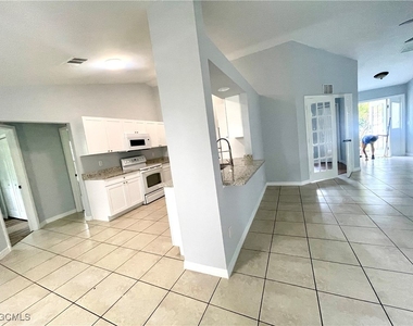 3405 Hanna Avenue N - Photo Thumbnail 9