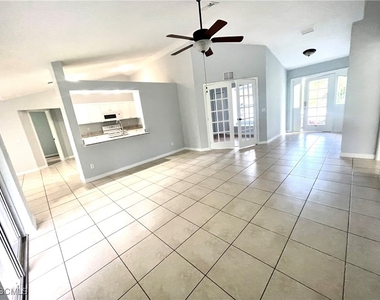 3405 Hanna Avenue N - Photo Thumbnail 2