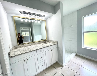 3405 Hanna Avenue N - Photo Thumbnail 20