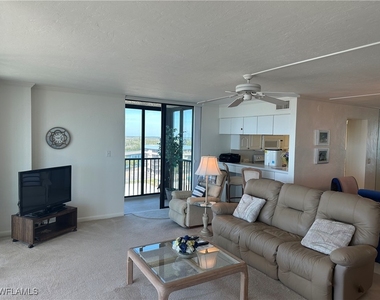 26171 Hickory Boulevard - Photo Thumbnail 8
