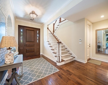 613 14th Avenue - Photo Thumbnail 6