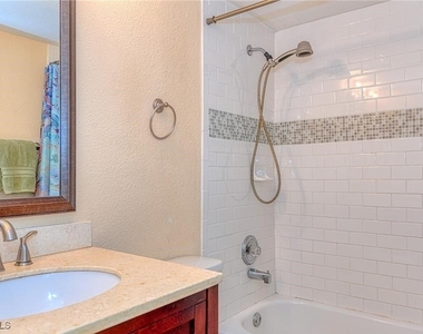 4290 Gulfstream Drive - Photo Thumbnail 4