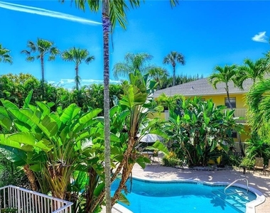 4290 Gulfstream Drive - Photo Thumbnail 7