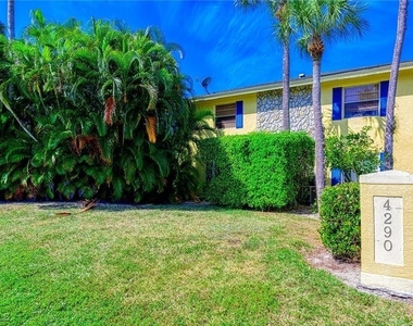 4290 Gulfstream Drive - Photo Thumbnail 8