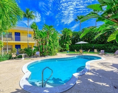 4290 Gulfstream Drive - Photo Thumbnail 5