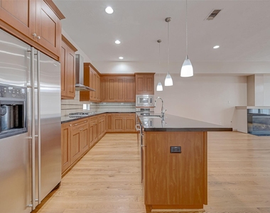 5315 Lillian Street - Photo Thumbnail 14
