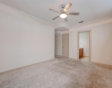 5315 Lillian Street - Photo Thumbnail 21