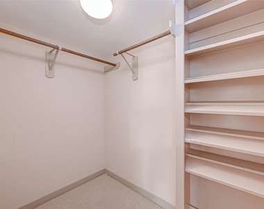 5315 Lillian Street - Photo Thumbnail 23