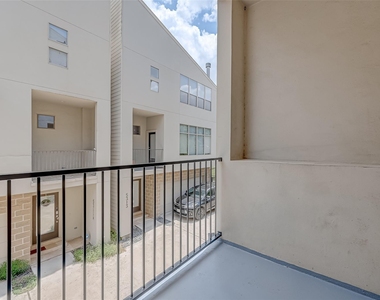 5315 Lillian Street - Photo Thumbnail 40