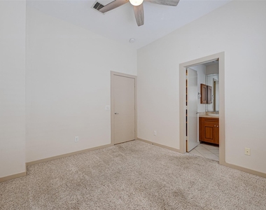 5315 Lillian Street - Photo Thumbnail 27