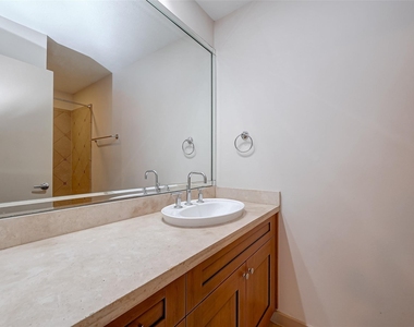 5315 Lillian Street - Photo Thumbnail 24