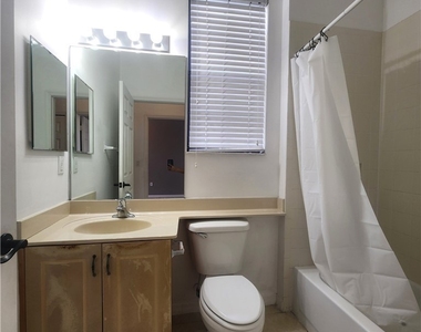 14732 Sutherland Avenue - Photo Thumbnail 34