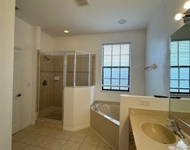 14732 Sutherland Avenue - Photo Thumbnail 14