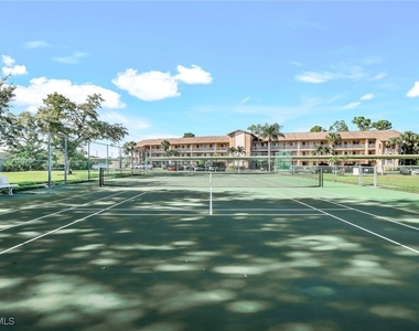 7360 Glenmoor Lane - Photo Thumbnail 12