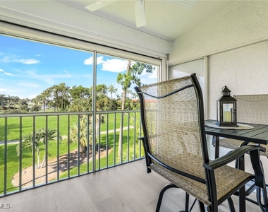 7360 Glenmoor Lane - Photo Thumbnail 9