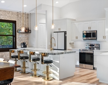 5858 Star Grass Lane - Photo Thumbnail 9