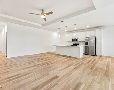26430 Coco Cay Circle - Photo Thumbnail 10