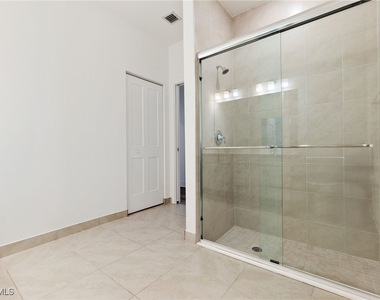 26430 Coco Cay Circle - Photo Thumbnail 14