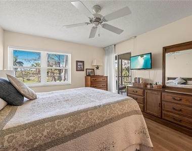 1055 Forest Lakes Drive - Photo Thumbnail 11