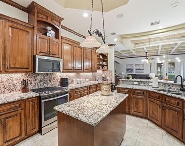 19623 Fairway Island Drive - Photo Thumbnail 12