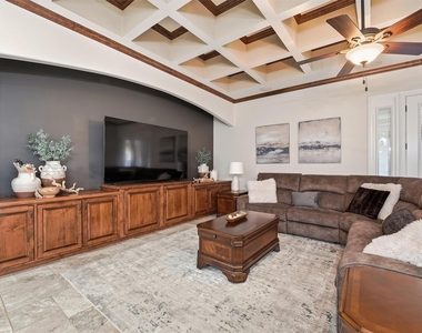 19623 Fairway Island Drive - Photo Thumbnail 13